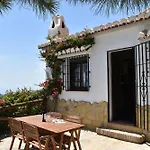 בקתה Durillo With Private Pool *